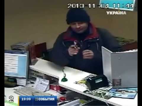 За ограбление банка в Борисполе разыскивают мужчину средних лет