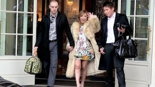 Ayumi Hamasaki and boyfriend in Paris