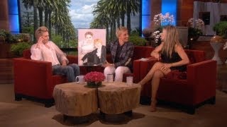 Jennifer Aniston Gives a Gift to Ellen and Portia