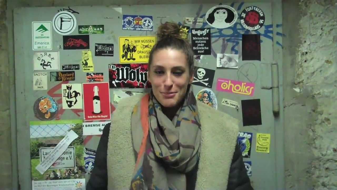 Displaying 12> Images For  Andrea Petkovic Six Pack