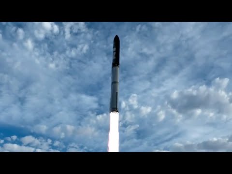 SpaceX星舰火箭3度试射成功 降落印度洋途中爆炸