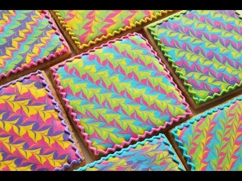 'How To Make A Marbled Royal Icing Design on a Cookie' on ViewPure