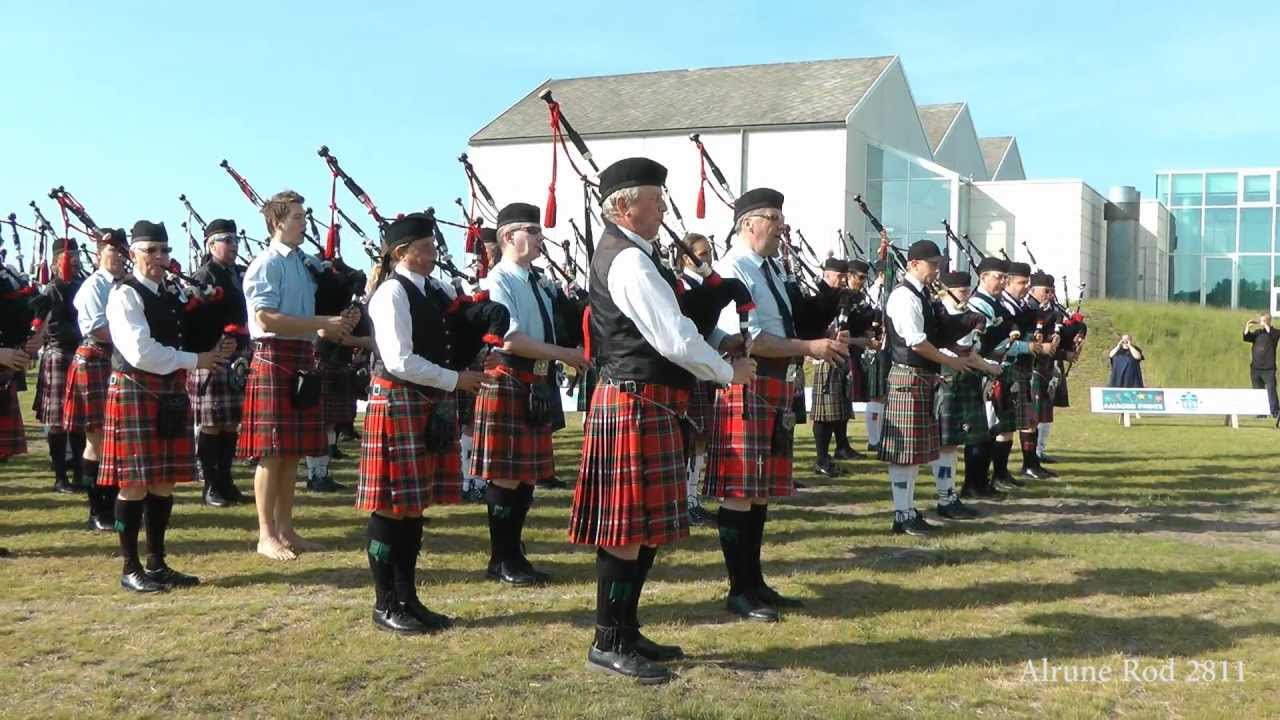pipe bands scotland the brave