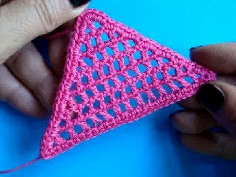 Треугольный мотив крючком Треугольный мотив крючком