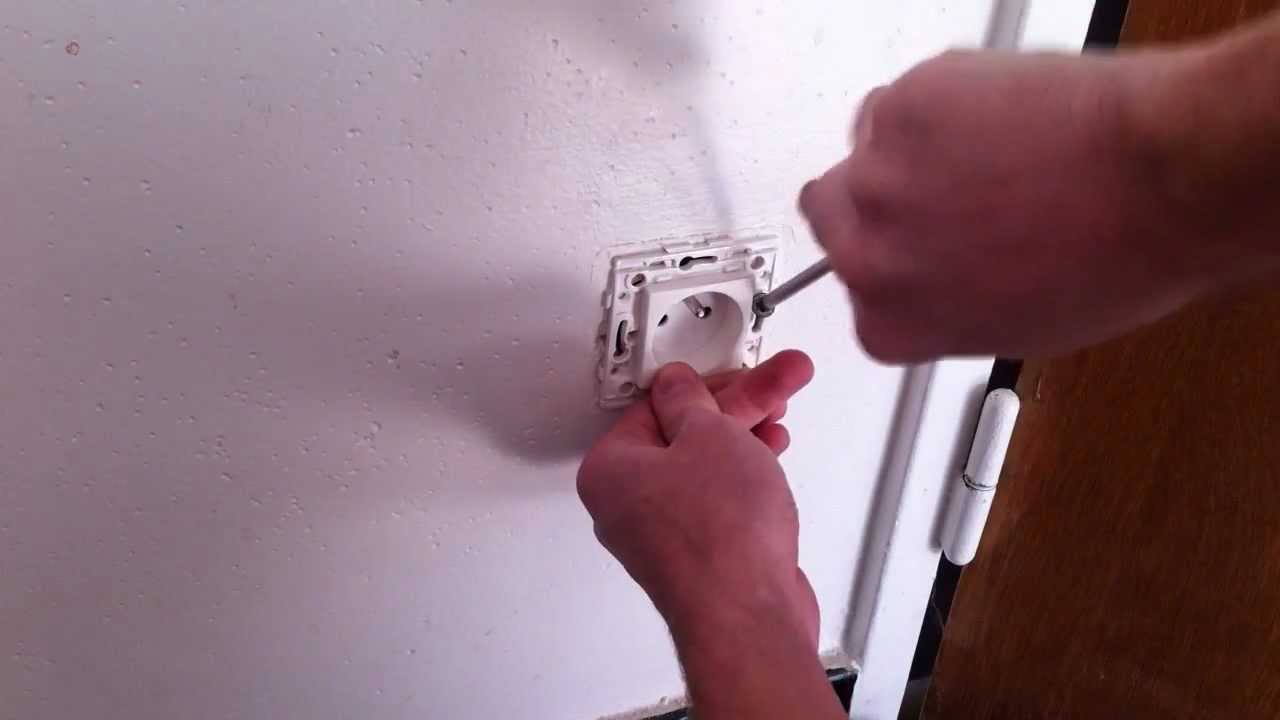 Prise d électricité Réparer ou changer une prise murale