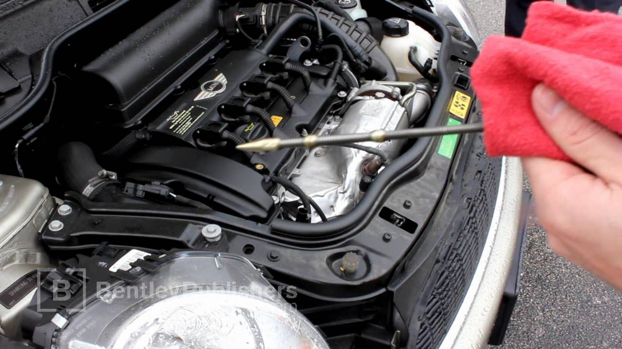 MINI Cooper (R56, R55, R57) 2007-2011 - How to check engine oil level ...