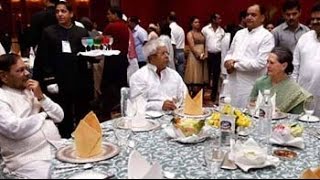 Sonia Gandhi holds Iftar, shares table with Sharad Yadav and Lalu Sonia Gandhi holds Iftar, shares table with Sharad Yadav and Lalu