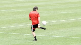 Jogi Löw zaubert! Bundestrainer trickst im Training mit Ball | DFB-Trainingslager in Südtirol