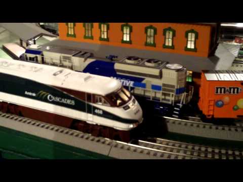 MTH Trains Amtrak F59PHI "Cascades" Passenger Set - YouTube