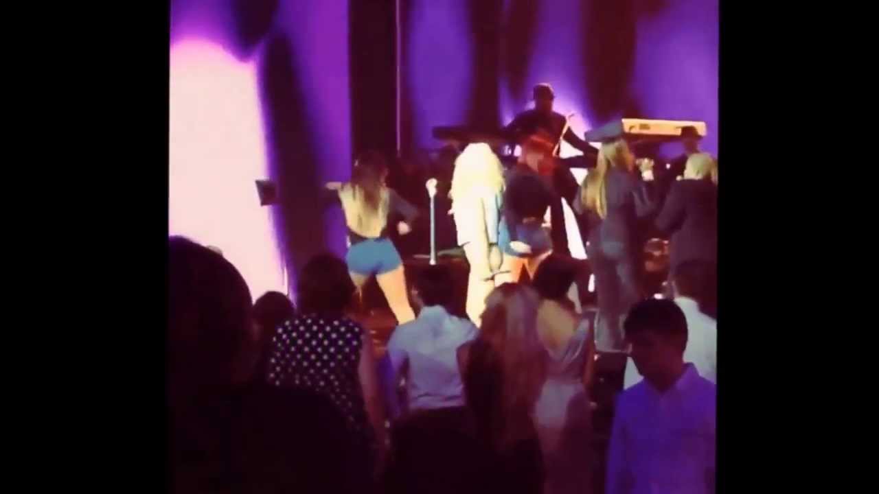 Christina Aguilera Private Concert | christina aguilera live private concert in moscow 1 1 Christina Aguilera Private Concert | christina aguilera live private concert in moscow 1 1