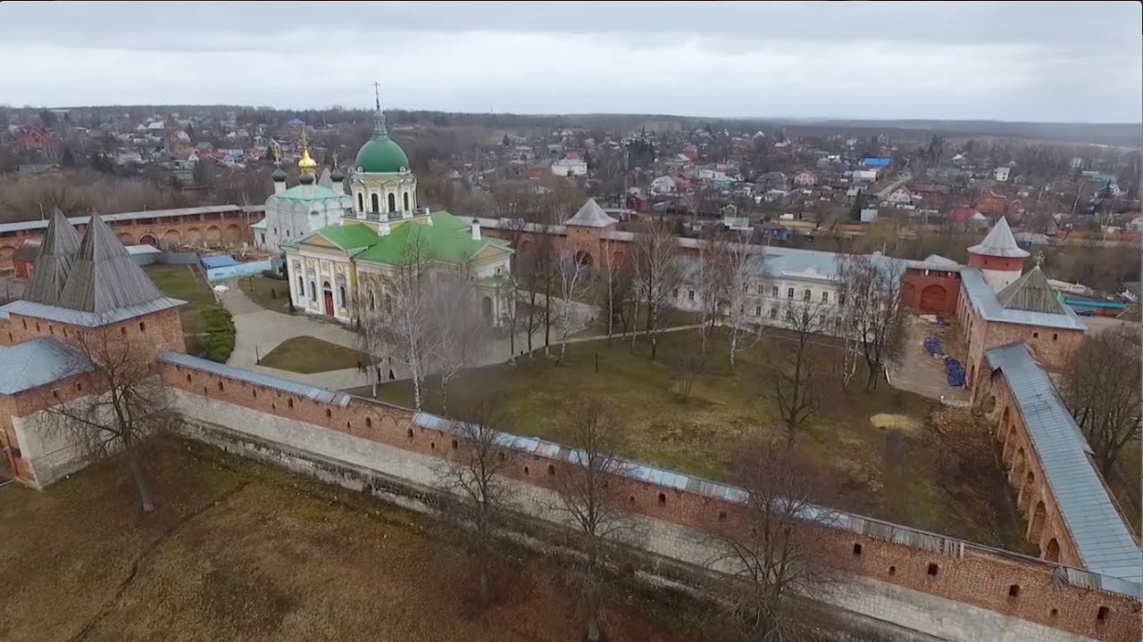 Въезд в Зарайск голубой дом Церковь