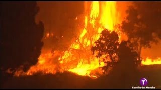 Continúa activo el incendio declarado ayer en Almorox (Toledo)