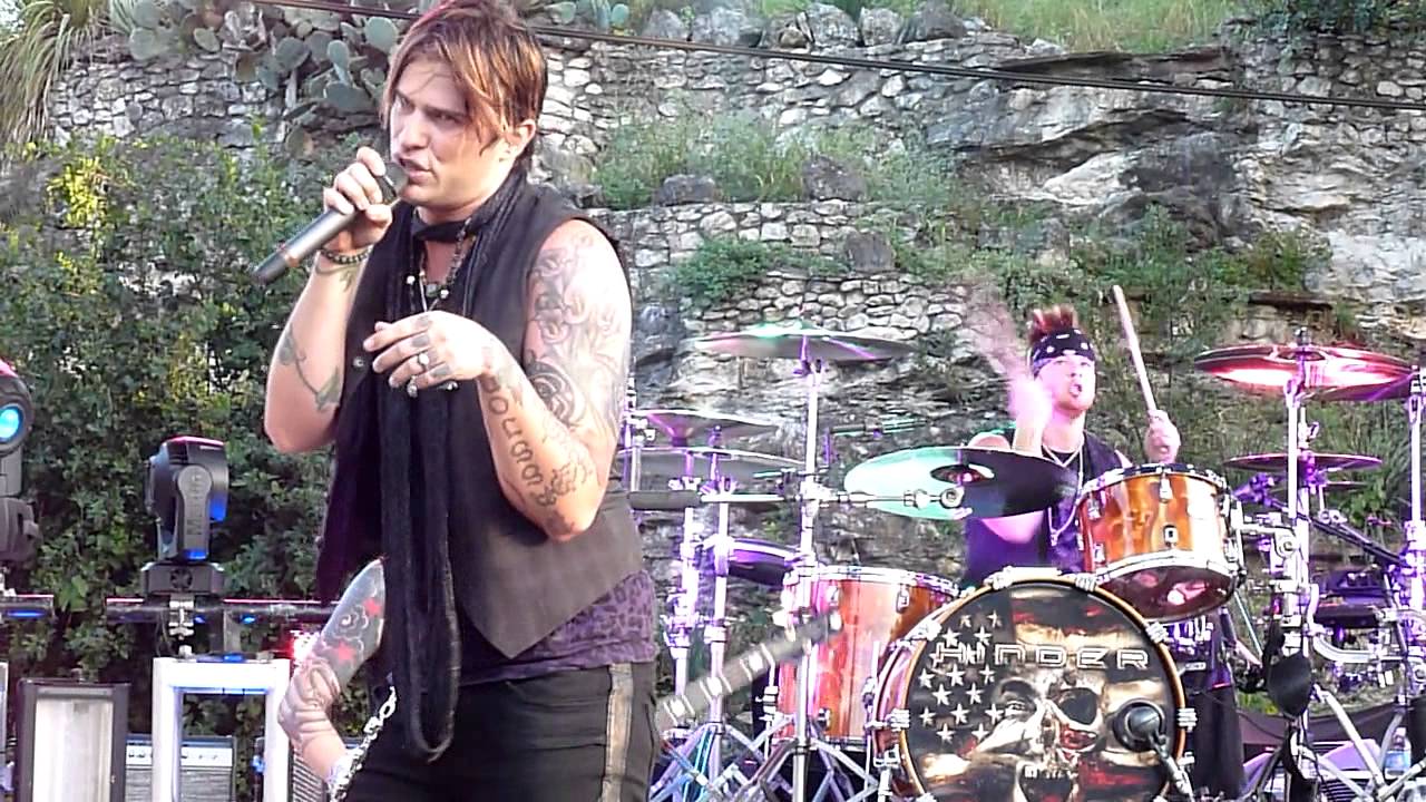 Hinder - Save Me @ Sunken Gardens Theater - San Antonio, TX - YouTube