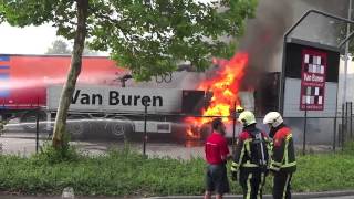 Vrachtwagenbrand Industrieweg Nijverdal