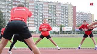 Trening lekkoatletyczny na stadionie