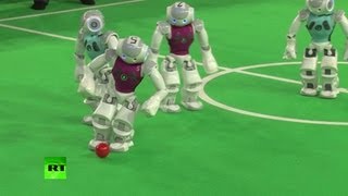 Нидерланды принимают футбольный турнир для роботов RoboCup 2013
