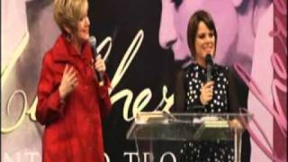 I CONGRESSO DE MULHERES DIANTE DO TRONO - 05.08.2011 - Sexta - Noite - Devi Titus