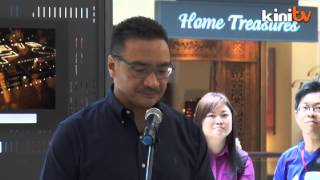 Hisham launches MH370 Tribute Exhibition