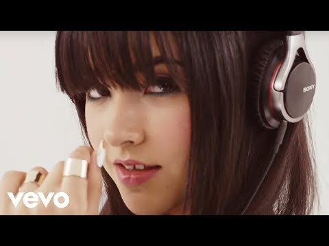 Becky G feat. Pitbull - Can't Get Enough