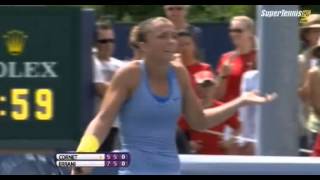 Sara Errani si lamenta per il comportamento di Alize Cornet - WTA Toronto 2013