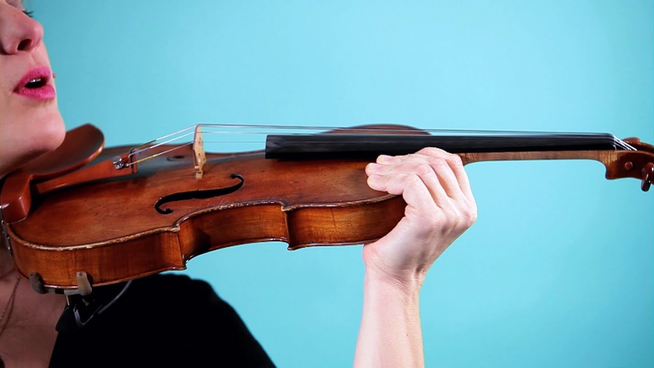 How to Hold a Violin | Violin Lessons - YouTube