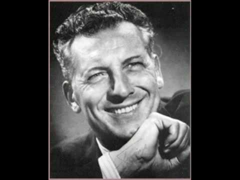 Ezio Pinza sings