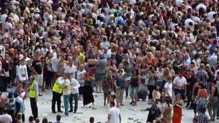 Fight breaks out at Robbie Williams Live at Wembley 30 June 2013