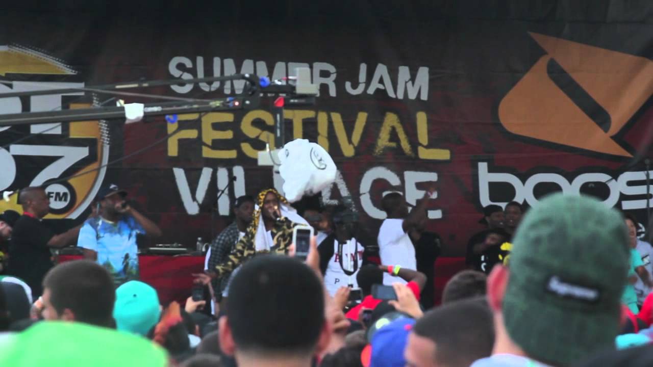 ASAP Rocky "Thuggin Noise" @Hot 97 Summer Jam Festival - YouTube