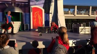 Elastigirl's Face Falls Off - Disney, Florida 16/1/2014