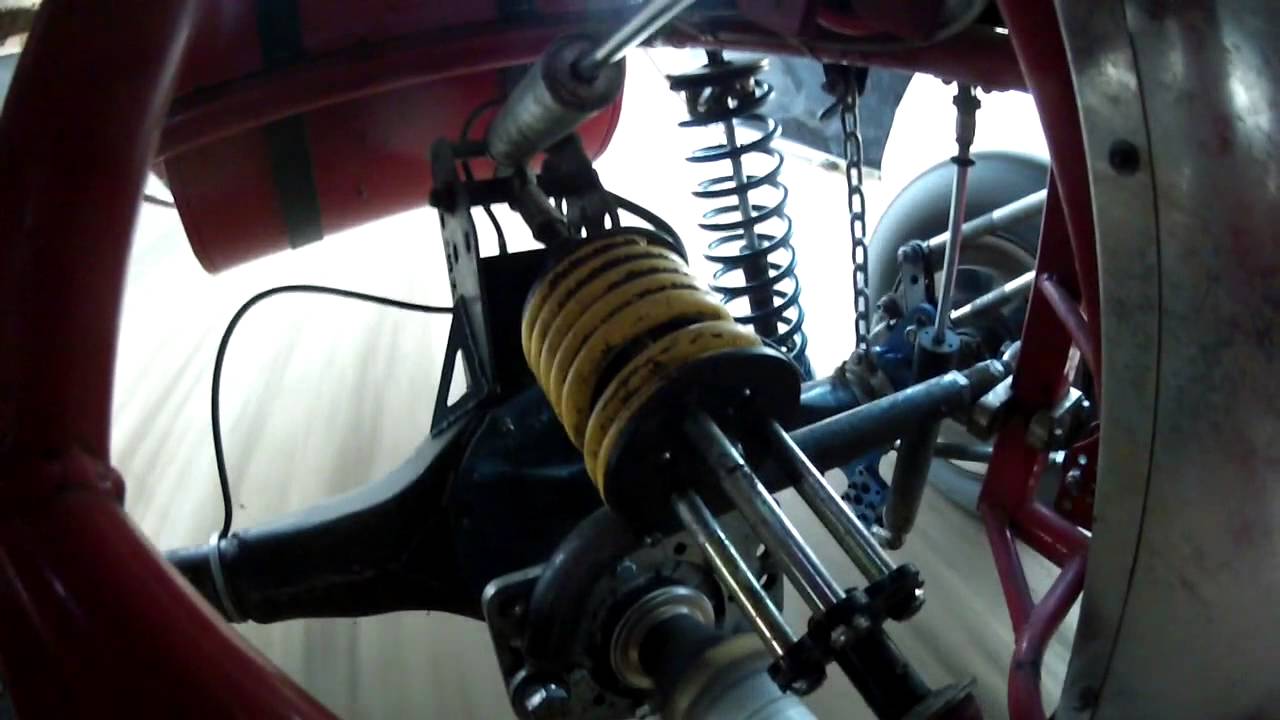 Larry Saw Modified Rear Suspension 4-link POV - YouTube