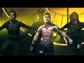 Applying Body Art on Aamir Khan - DHOOM:3
