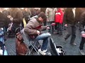 Street guitarist (Marcello Calabrese) plays Stairway To Heaven