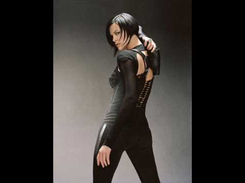Tribute to action woman / fighting females in movies - YouTube Tribute to action woman / fighting females in movies - YouTube