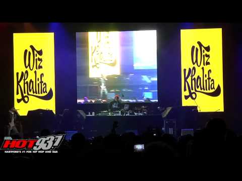 Jingle Jam 2011 - Wiz Khalifa "Black & Yellow" Excellent Quality
