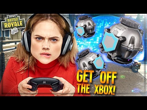 LITTLE KID GETS MOM ON MIC OVER SHIELD BUBBLE IN FORTNITE! (Funny Fortnite Trolling)