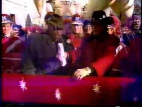 1997 Macy's Thanksgiving Parade Intro - YouTube