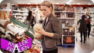 Im Supermarkt - Knallerfrauen mit Martina Hill