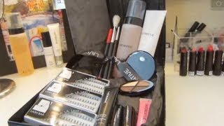 MAKE UP GIVEAWAY!