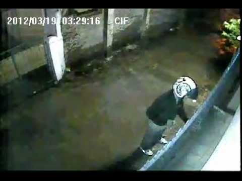 Maling Motor Gak Sadar Di Tungguin CCTV 1 - YouTube