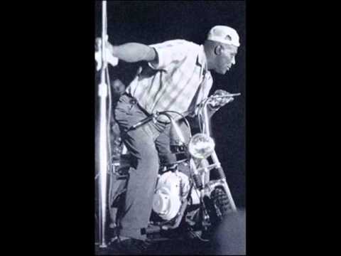 Howlin' Wolf - My Baby Walked Off