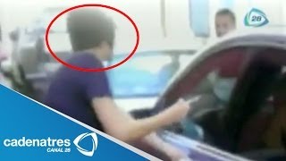 ¡¡Lady de Querétaro!! Mujer agrede a policía tras ser multada (VIDEO)