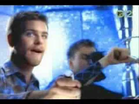 LOVE ME THE CARDIGANS LETRA love me the cardigans letra: