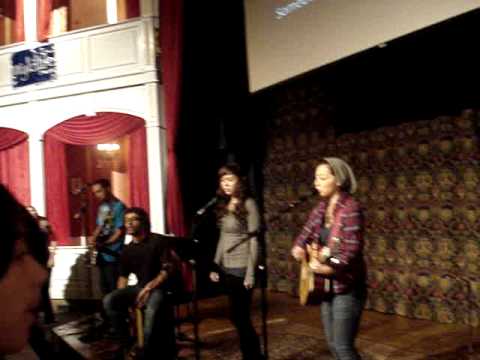 Erika Soto Lean on Me Wyld Life Winter Camp - YouTube