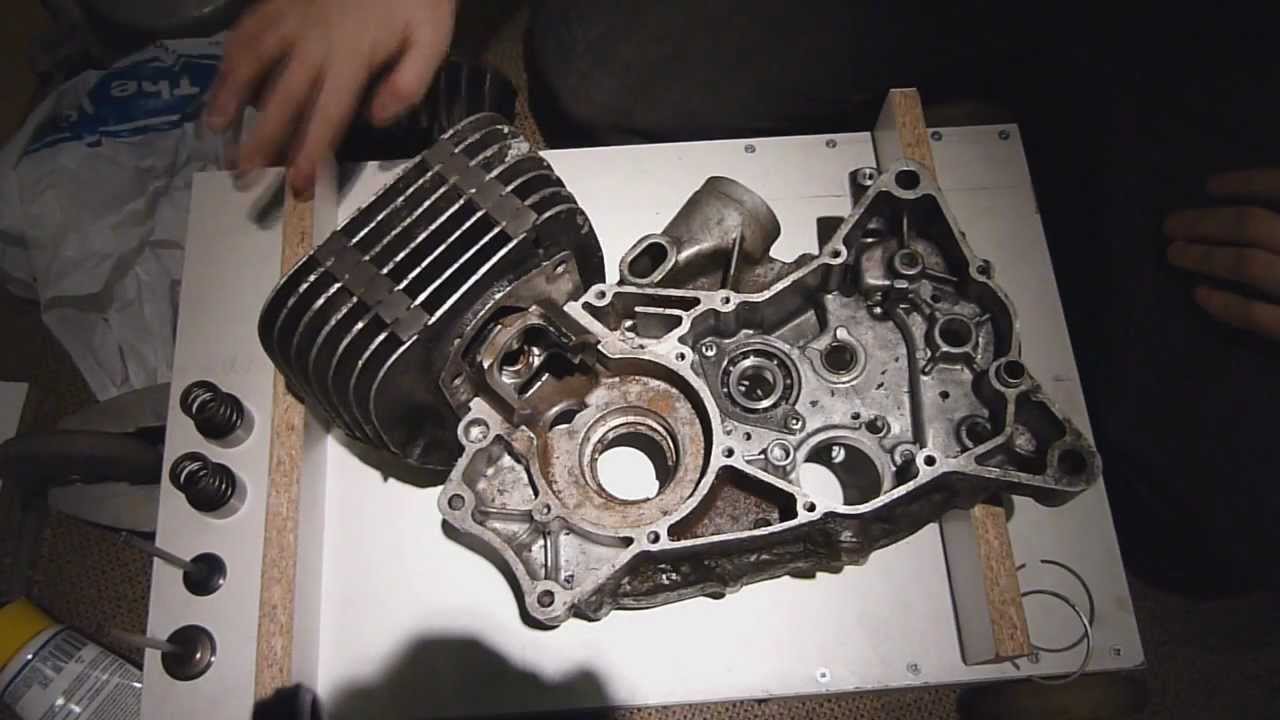 How a crankcase induction 2 stroke engine works (The importance of the