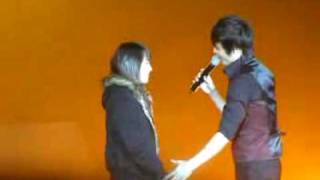 Nice and slow live-Donghae
