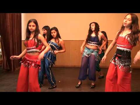Кючеци в читалището