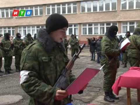 ロシア系住民「クリミア軍」結成  クリミア自治共和国で兵力拡大中