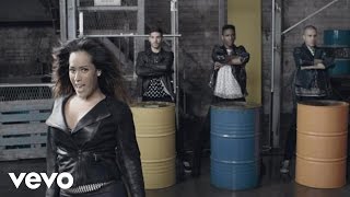 Amel Bent - Regarde-nous (Clip Officiel)