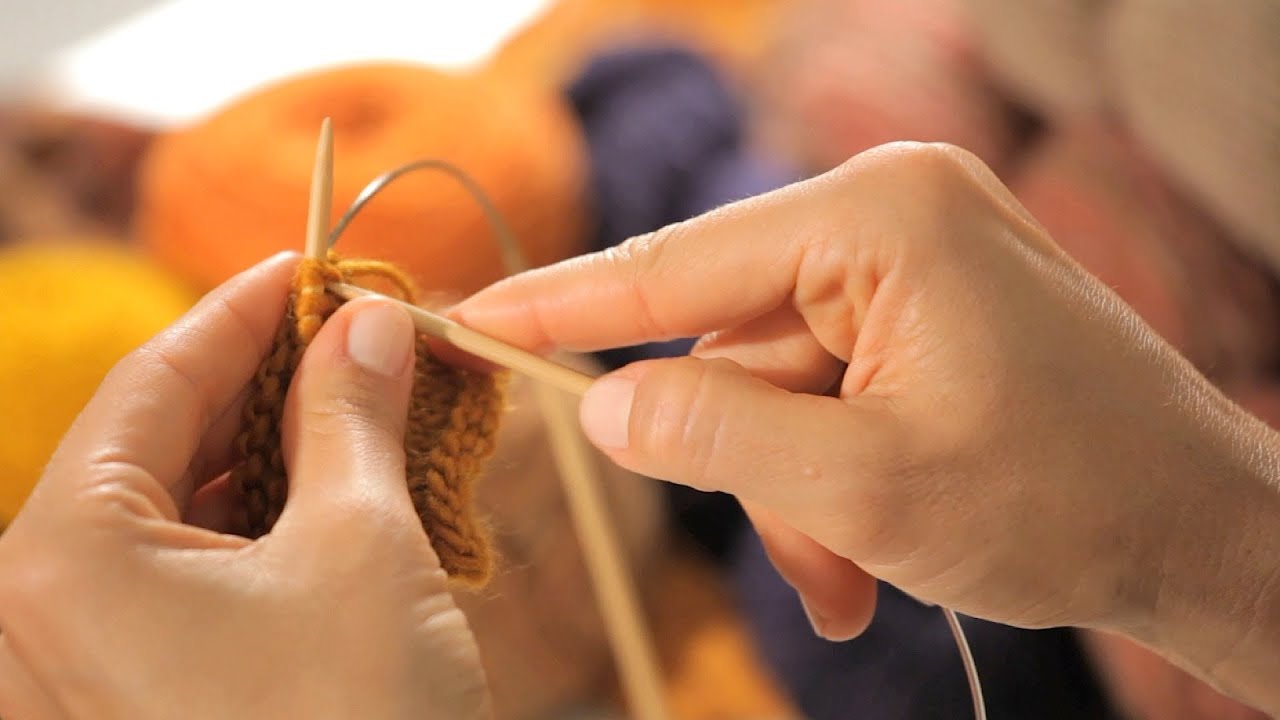 How to Work with 2 Circular Needles Circular Knitting YouTube