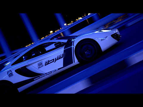 Die Dubai-Polizei: Mercedes-Benz SLS, G-Klasse, Bugatti Veyron, Bentley Continental GT, Nissan GTR, Audi RS8